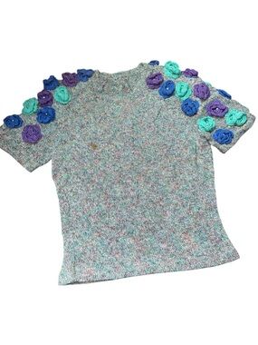 Women’s Multicolor sweater adorned w/ 3D crochet floral embellishments Sz M/L